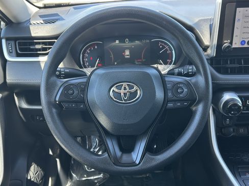 Certified 2025 Toyota RAV4 XLE FWD image 20