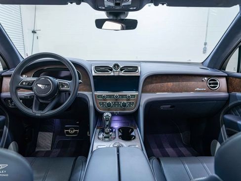 Used 2023 Bentley Bentayga AWD/4WD image 4