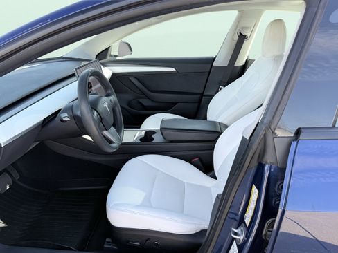 Used 2021 Tesla Model 3 Long Range image 18