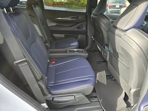 New 2026 INFINITI QX60 Sport image 14