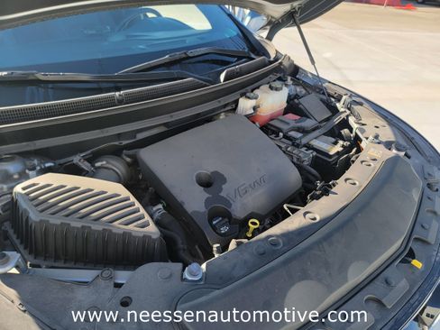 Used 2023 Buick Enclave Essence image 35