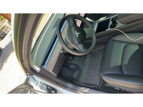 Used 2023 Tesla Model 3 Long Range AWD/4WD image 5