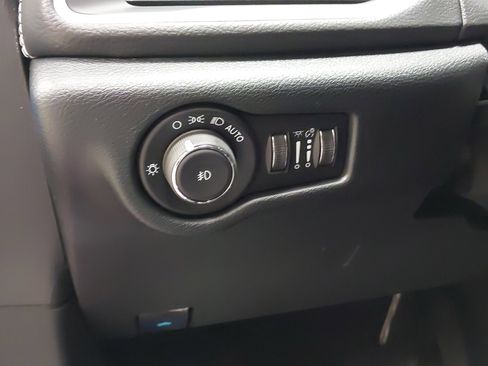 New 2026 Chrysler Pacifica Select image 23