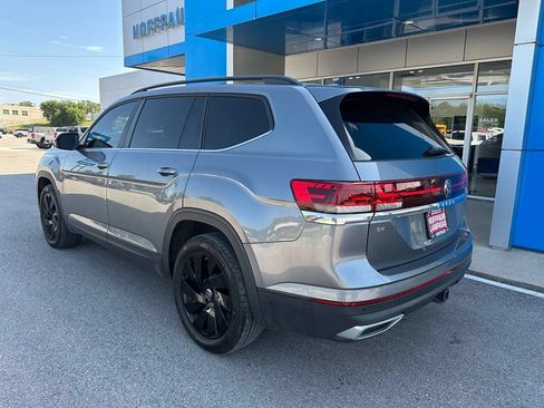 Used 2024 Volkswagen Atlas SE FWD image 8