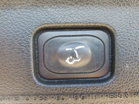 Used 2018 Ford Explorer Limited w/ Equipment Group 301A image 14