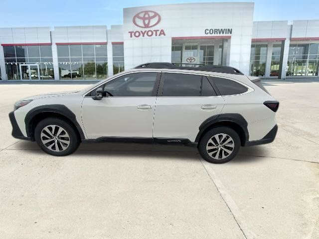Used 2023 Subaru Outback Premium AWD/4WD image 6