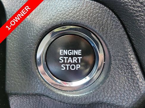 Used 2024 Toyota RAV4 XLE FWD image 32