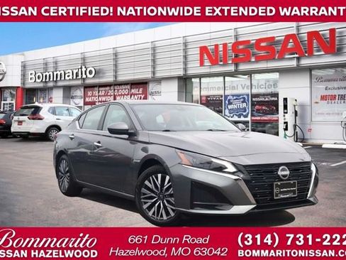 Certified 2025 Nissan Altima 2.5 SV w/ SV Premium Package FWD image 1