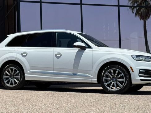 Used 2018 Audi Q7 3.0T Premium Plus w/ Premium Plus Package AWD/4WD image 16