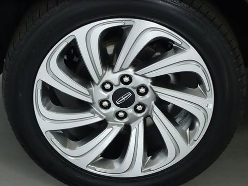 Used 2024 Lincoln Navigator Reserve image 40