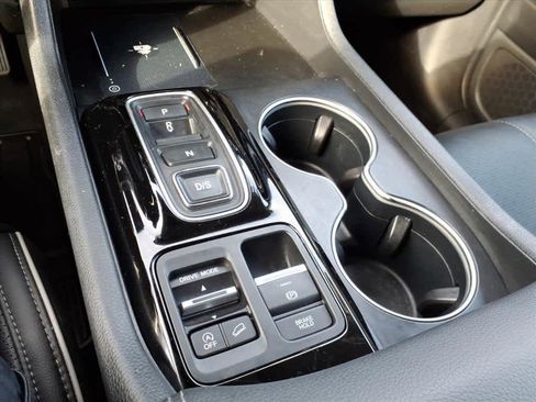 Used 2023 Honda Pilot Elite image 22