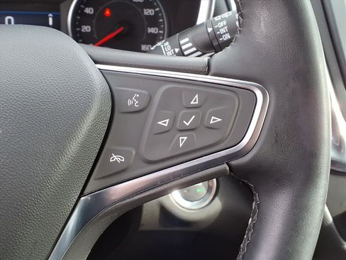 Certified 2024 Chevrolet Equinox LT w/ LPO, Floor Liner Package image 30