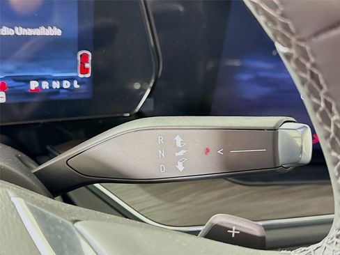 New 2026 Chevrolet Suburban Premier image 12