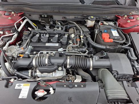 Certified 2018 Honda Accord LX image 29