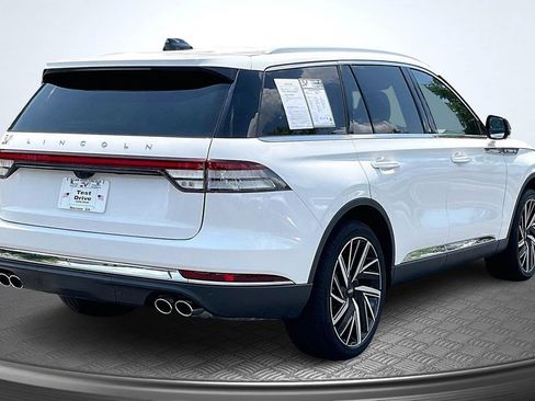 Used 2025 Lincoln Aviator Reserve w/ Equipment Group 201A AWD/4WD image 7