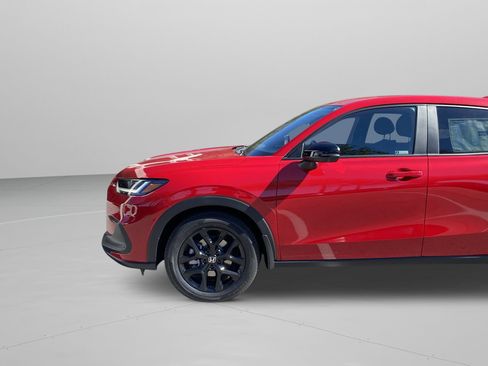 Used 2023 Honda HR-V Sport image 26