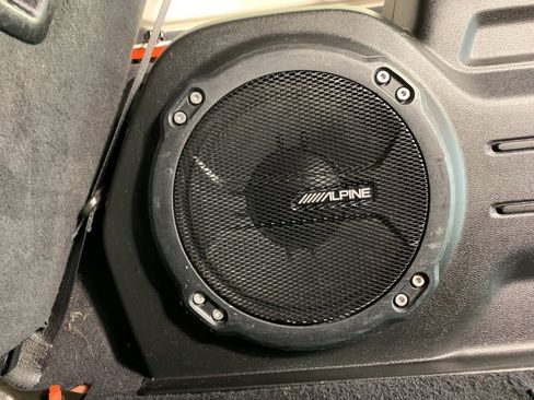 Used 2018 Jeep Wrangler Unlimited Sahara image 15