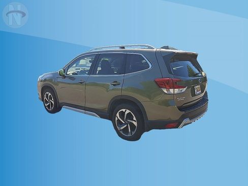 Used 2023 Subaru Forester Touring AWD/4WD image 6