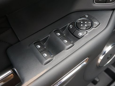 Used 2024 Ford Expedition Max Platinum AWD/4WD image 16