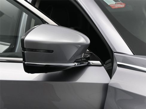 Used 2024 Acura MDX SH-AWD w/ Advance Package image 15