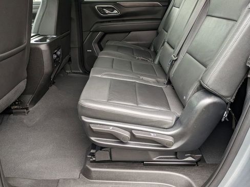 Used 2023 Chevrolet Suburban LT image 26