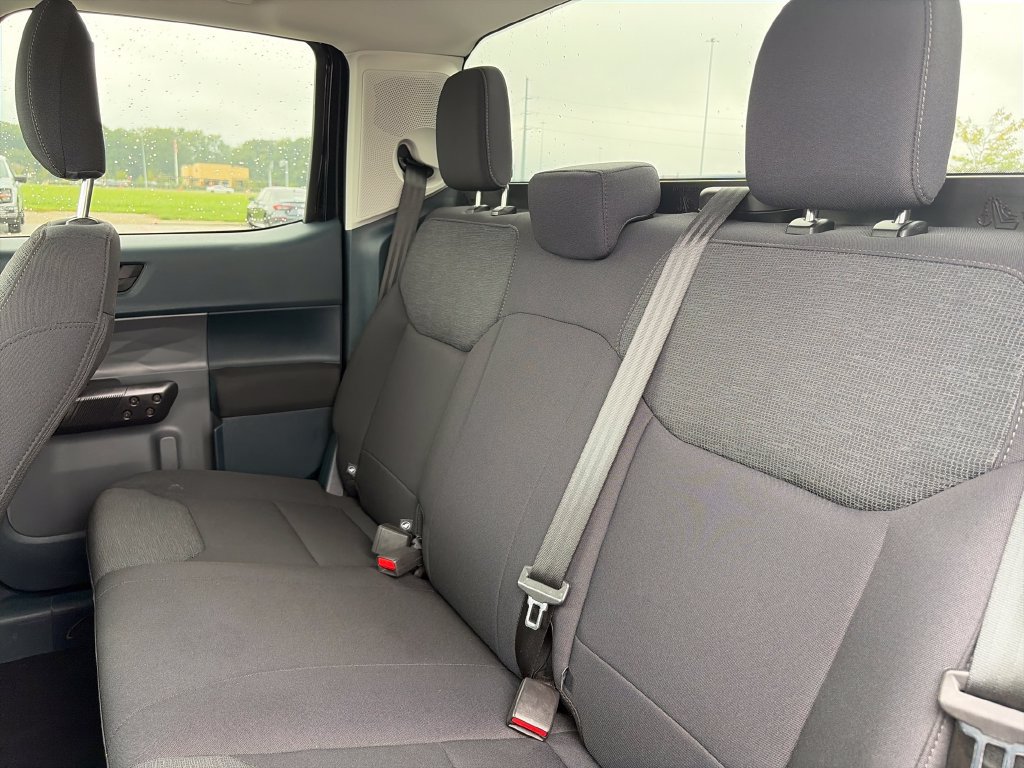 Used 2025 Ford Maverick XL FWD image 27