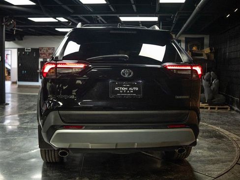 Used 2019 Toyota RAV4 Adventure AWD/4WD image 6