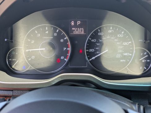 Used 2011 Subaru Outback 2.5i Limited AWD/4WD image 19