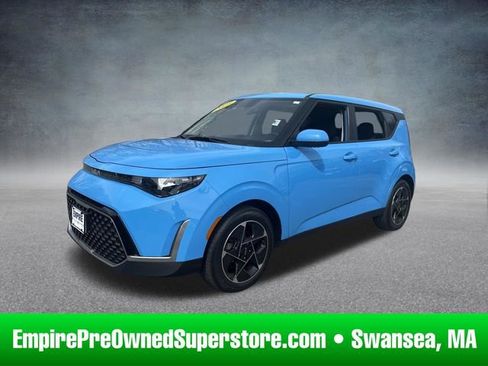 Used 2023 Kia Soul EX FWD image 1