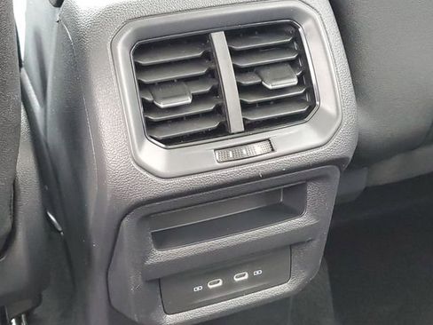 New 2026 Volkswagen Taos SEL image 11
