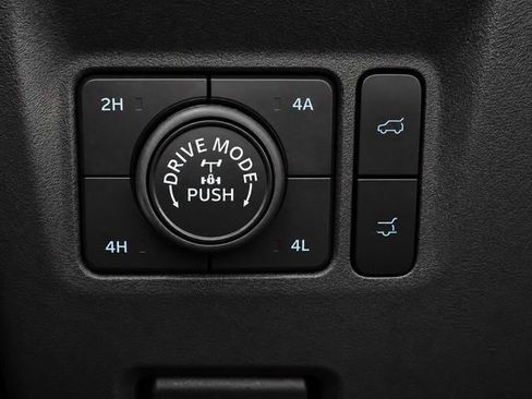 Used 2025 Ford Expedition Tremor AWD/4WD image 56