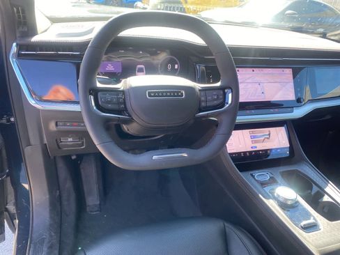 Used 2024 Jeep Wagoneer Launch Edition image 11