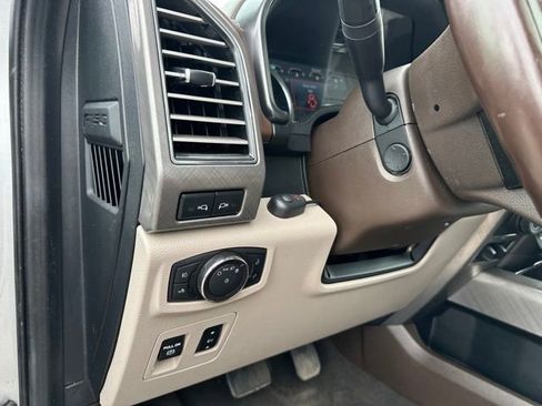 Used 2019 Ford F150 Limited AWD/4WD image 16