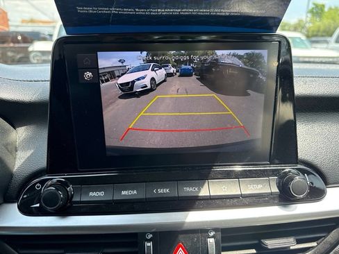 Used 2023 Kia Forte LXS w/ LXS Technology Package FWD image 24