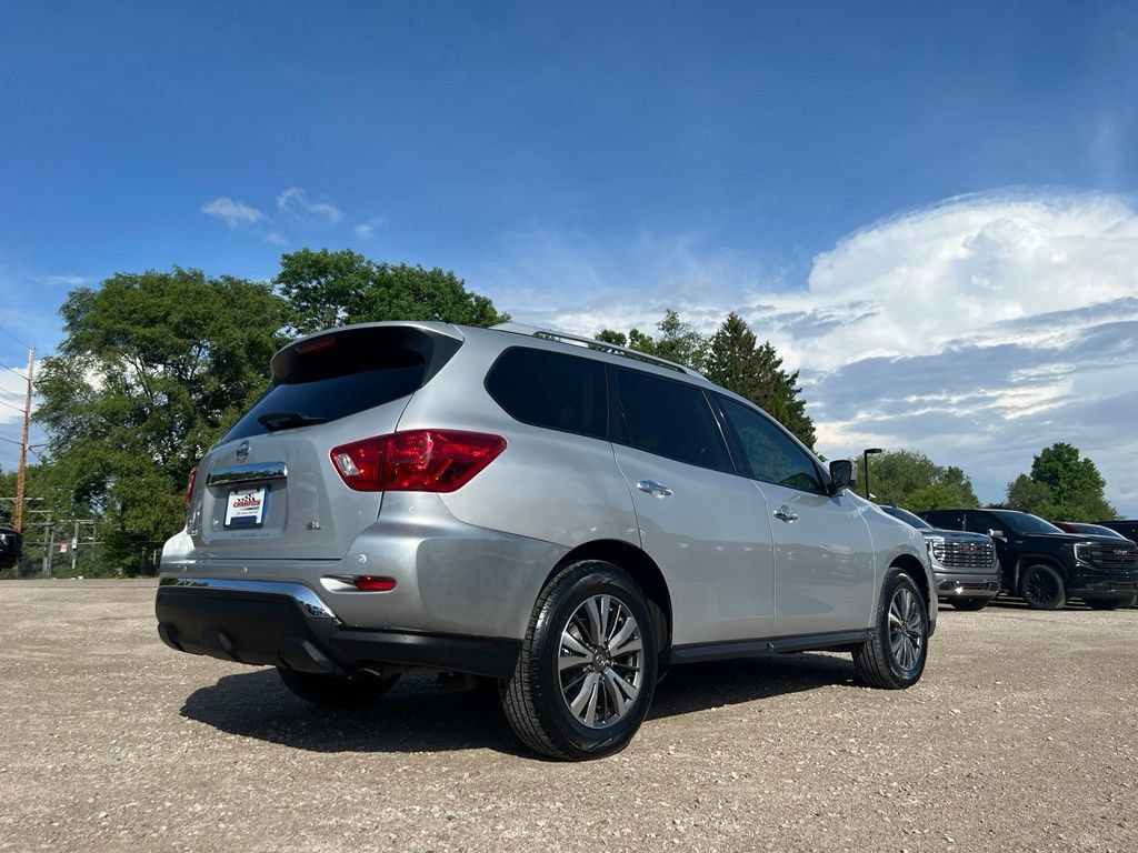 Used 2020 Nissan Pathfinder SL FWD image 5