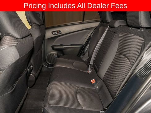 Used 2022 Toyota Prius Prime LE FWD image 9