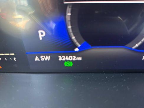 Used 2022 Volkswagen Taos SE FWD image 16
