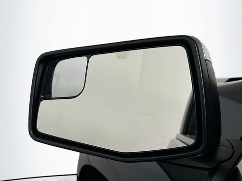 Used 2023 Chevrolet Silverado 1500 LT AWD/4WD image 16