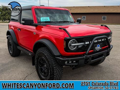 Used 2023 Ford Bronco Wildtrak AWD/4WD image 13