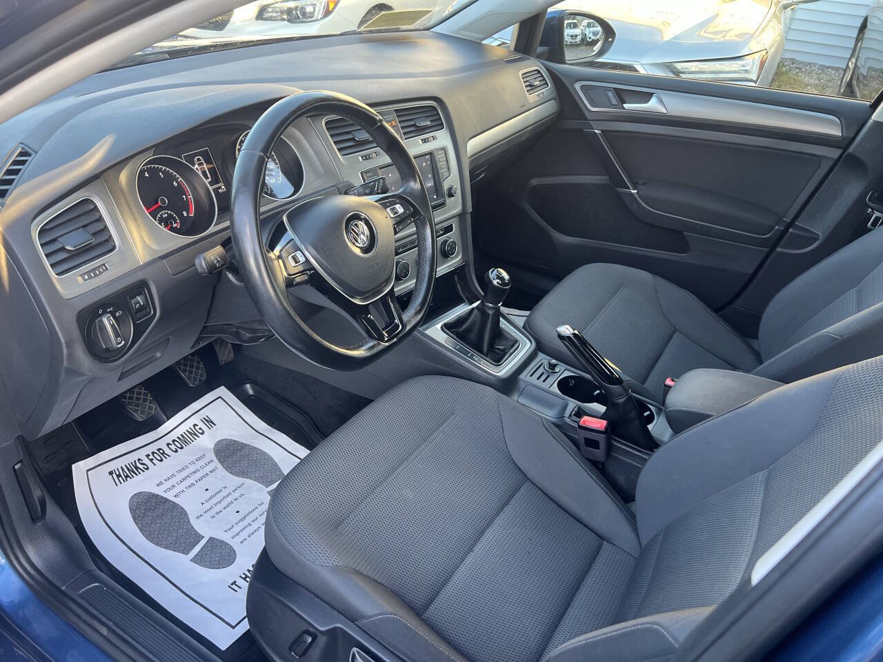 Used 2017 Volkswagen Golf S AWD/4WD image 24