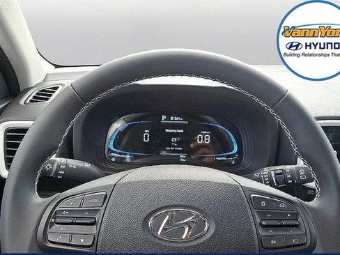 New 2025 Hyundai Venue Limited image 6