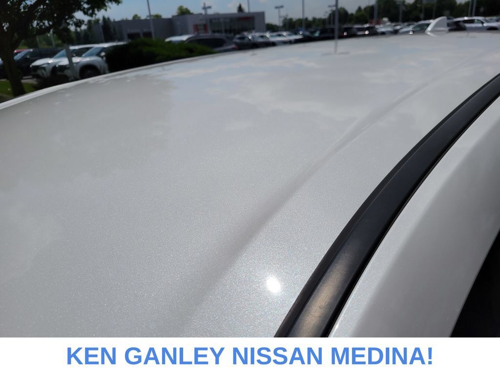 Used 2023 Honda CR-V LX image 17