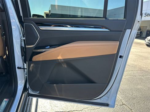 New 2026 Cadillac Escalade ESV Luxury w/ Touring Package image 16