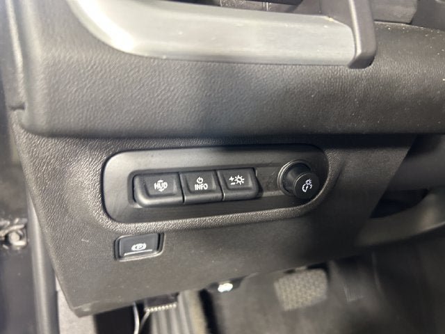 Used 2022 GMC Terrain SLT w/ Tech Package AWD/4WD image 18