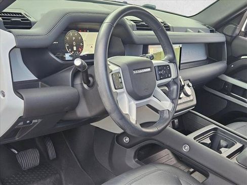 Used 2024 Land Rover Defender 110 S AWD/4WD image 9