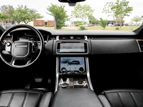 Used 2018 Land Rover Range Rover Sport HSE image 12