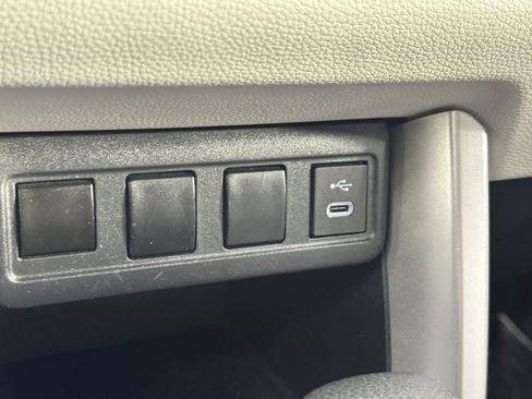 Used 2024 Toyota Corolla Cross L AWD/4WD image 42
