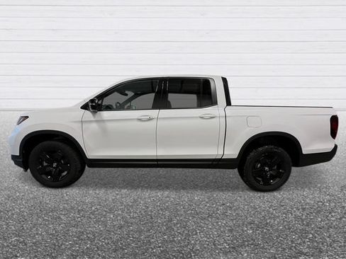 New 2026 Honda Ridgeline Black Edition image 2