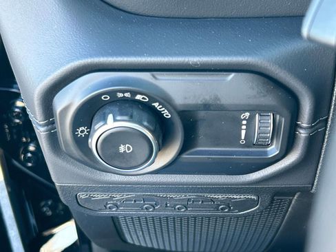 New 2025 Jeep Wrangler Unlimited Sahara w/ Safety Group AWD/4WD image 25