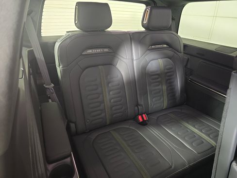 Used 2023 Rivian R1S Adventure AWD/4WD image 25